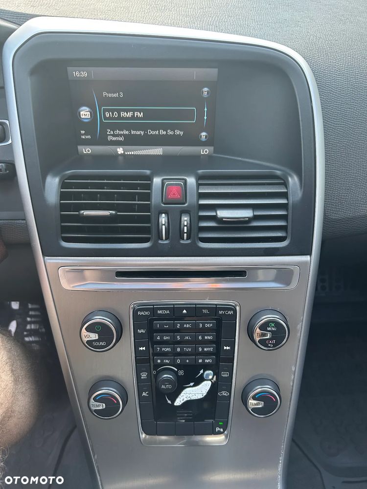 Volvo XC 60 DRIVe Momentum - 13