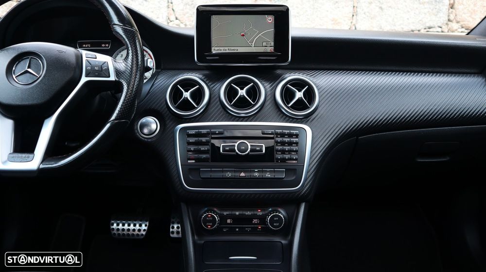 Mercedes-Benz A 160 d AMG Line Aut. - 33