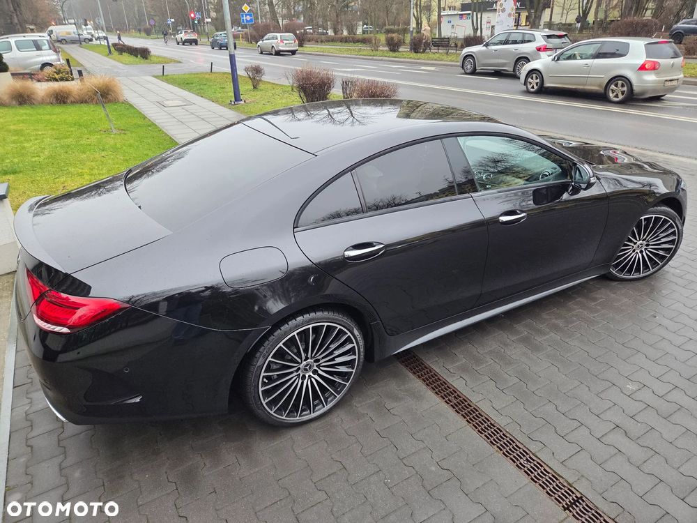 Mercedes-Benz CLS 300 d 4-Matic AMG - 8