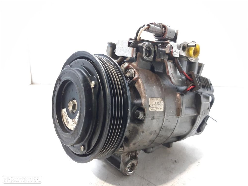 COMPRESSOR DE AR CONDICIONADO MERCEDES-BENZ CLASE - 1