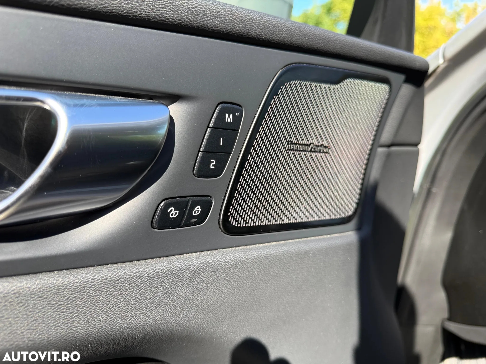Volvo XC 60 - 11