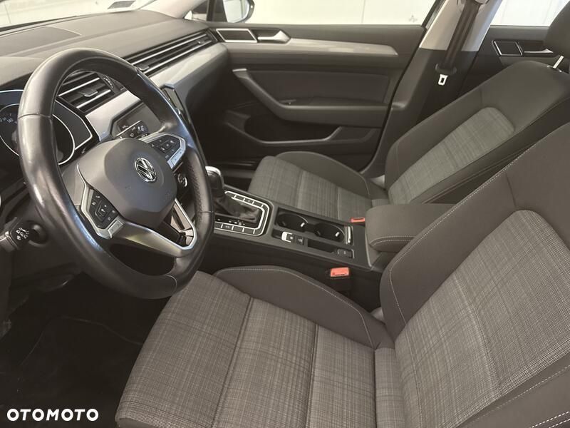 Volkswagen Passat 1.5 TSI EVO Business DSG - 11