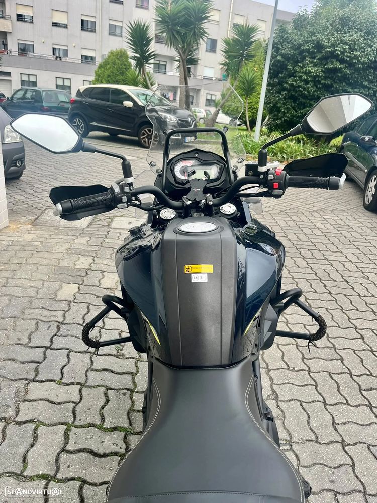 Benelli TRK 502 - 11