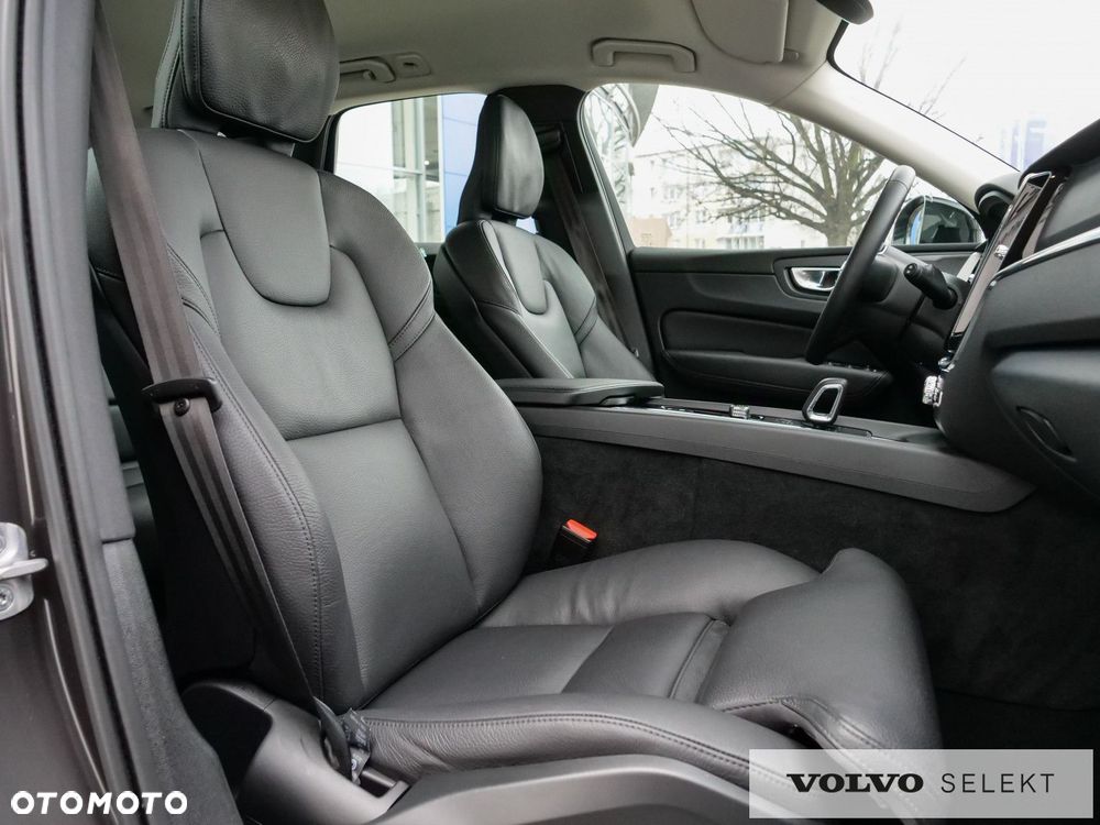 Volvo XC 60 - 30