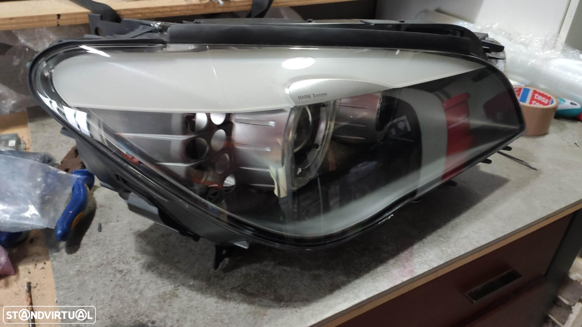 farol direito bi-xenon BMW série 7 F01 - 2