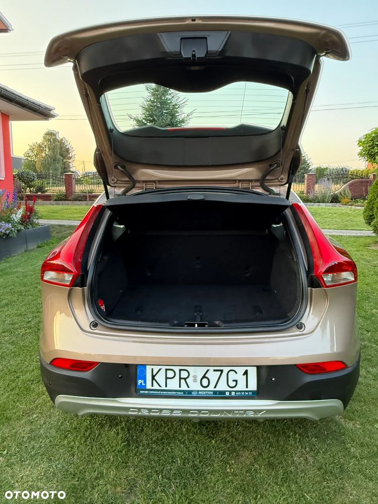 Volvo V40 Cross Country D2 Drive-E Momentum - 7