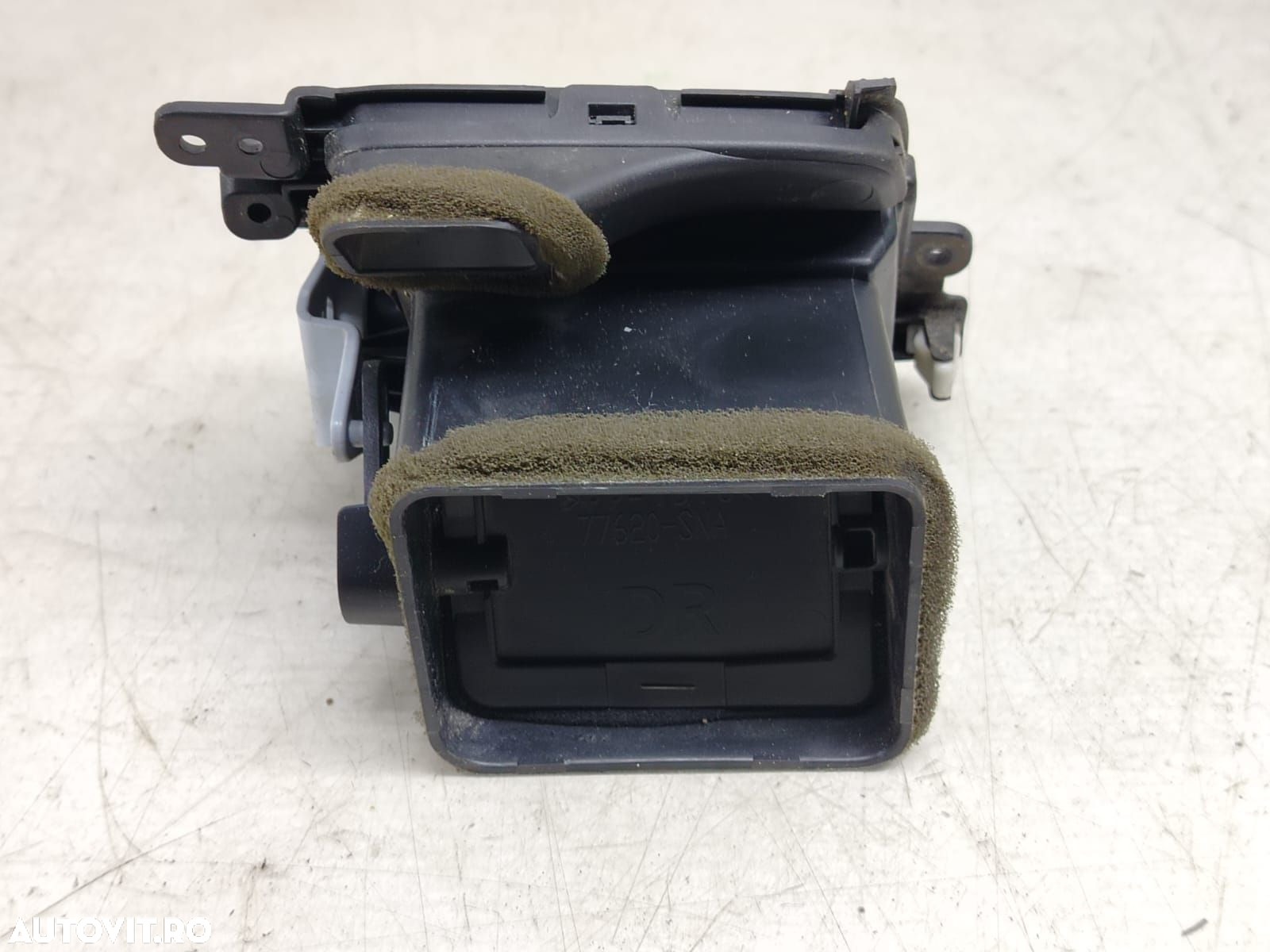 Grila ventilatie bord 77620-sna-a1-20 Honda CR-V 3 [2006 - 2009] - 2