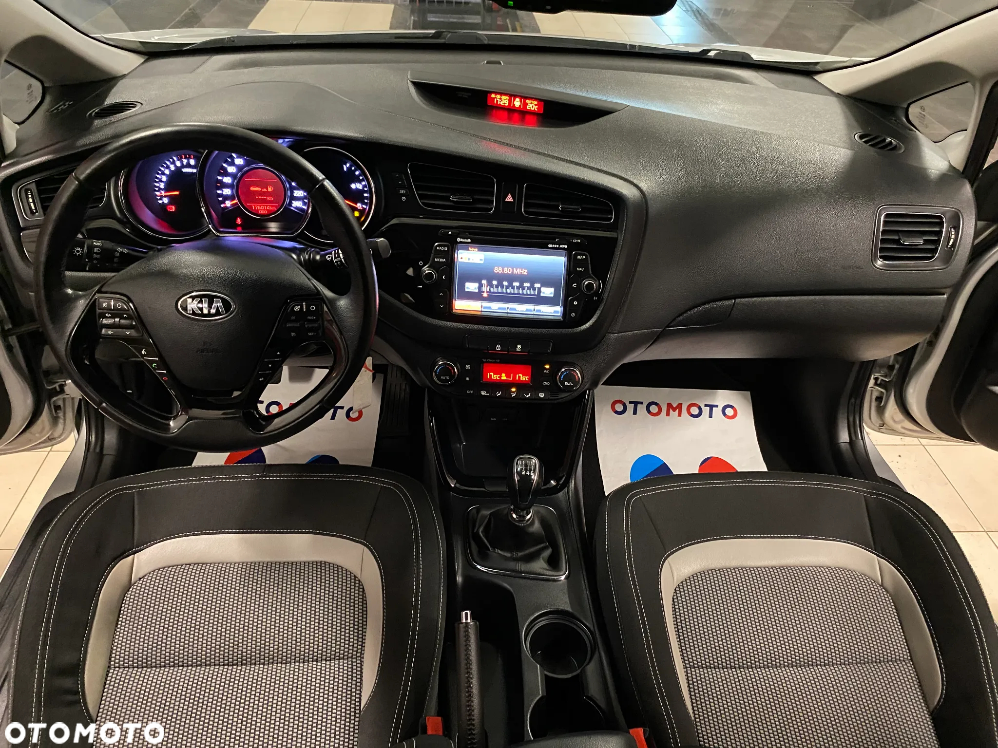 Kia Ceed Cee'd 1.6 GDI L Business Line - 13