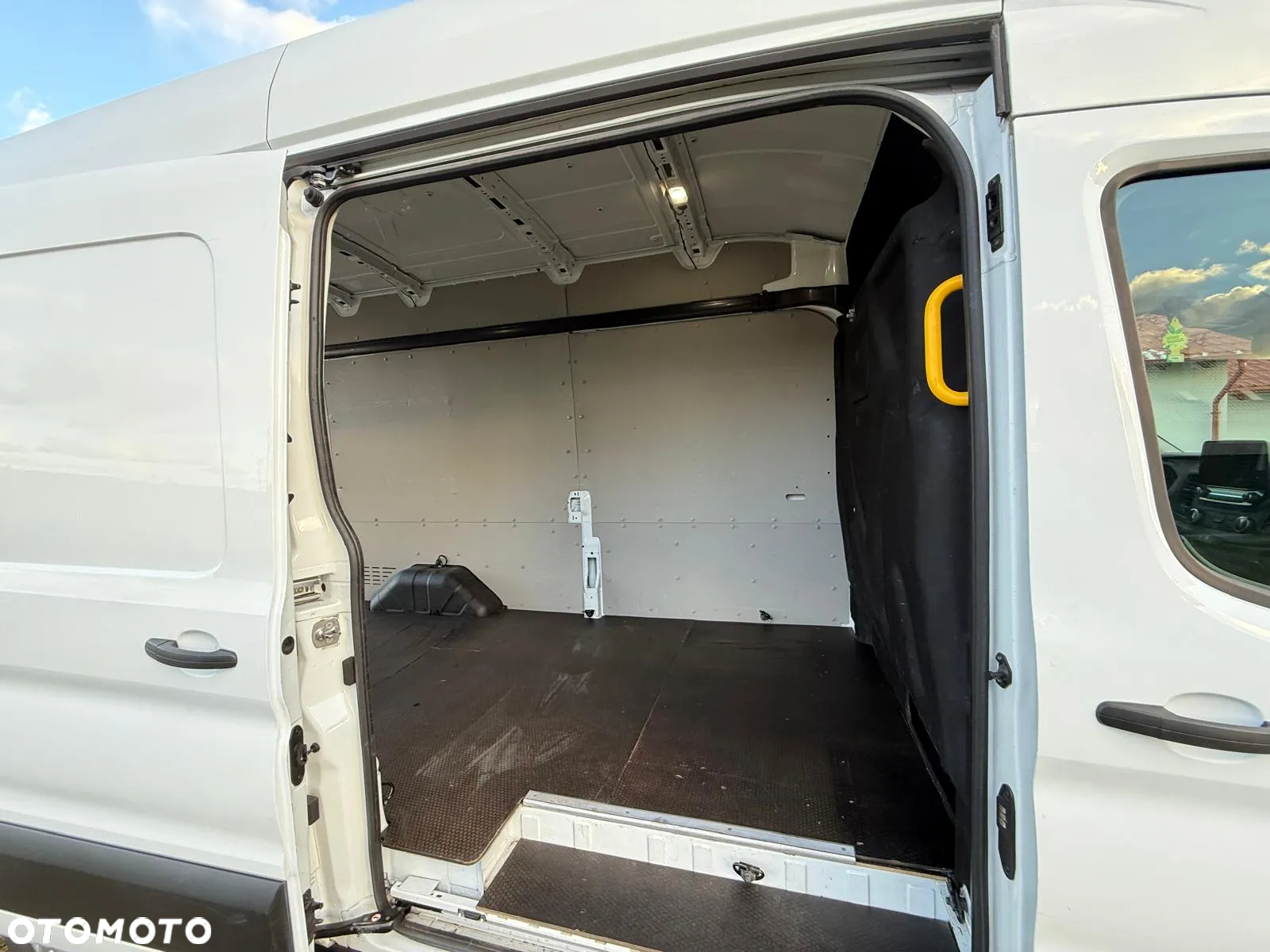 Ford Transit - 14