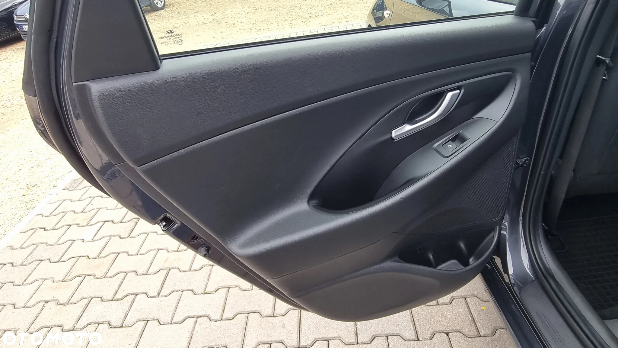 Hyundai i30 1.5 DPI Modern - 27