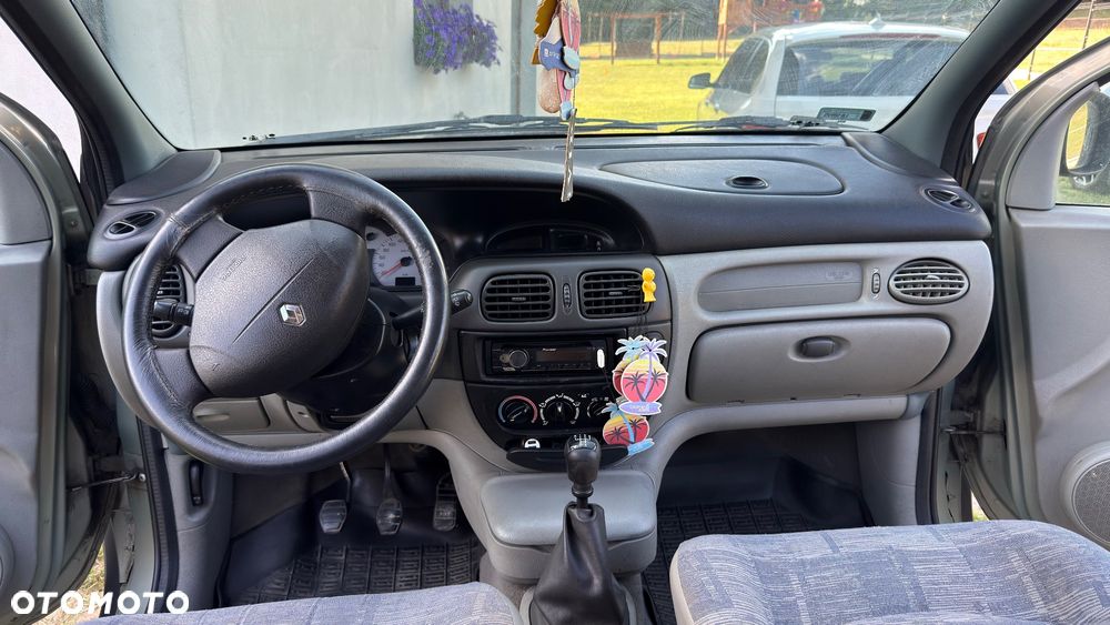 Renault Megane - 8