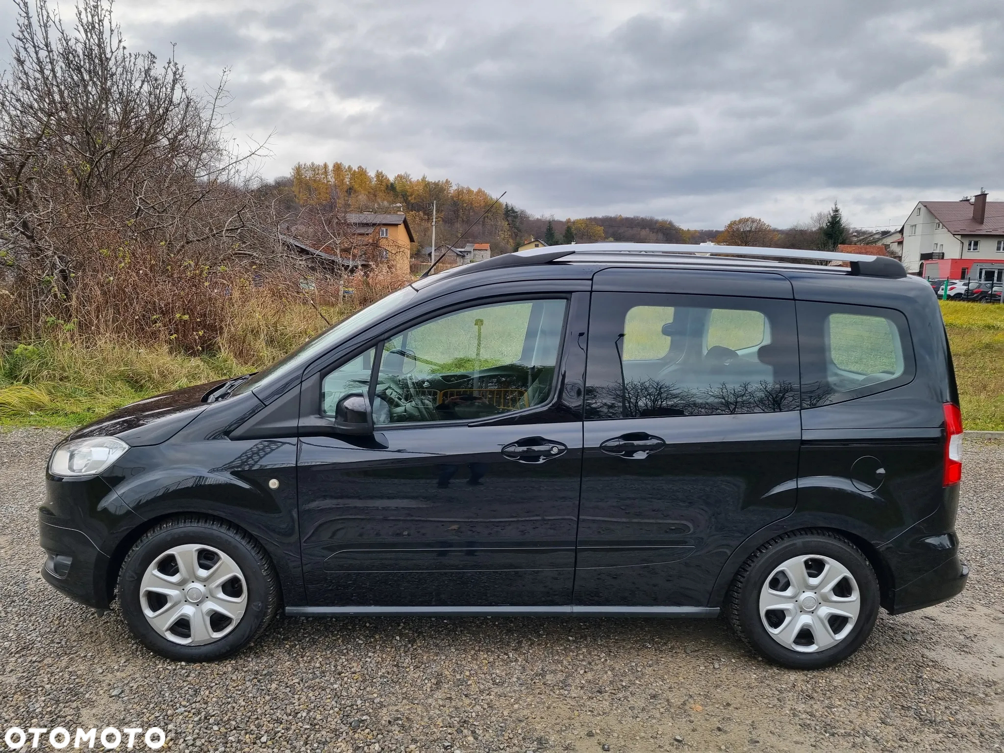 Ford Tourneo Courier 1.0 EcoBoost S&S Ambiente - 4