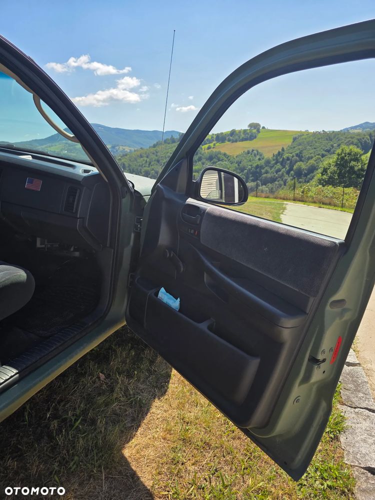 Dodge Dakota - 12