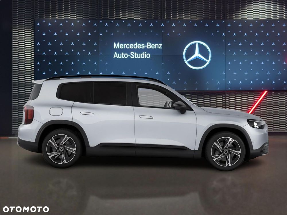 Mercedes-Benz GLB - 8