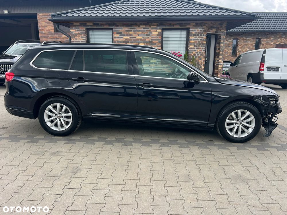 Volkswagen Passat 2.0 TDI SCR DSG Comfortline - 4