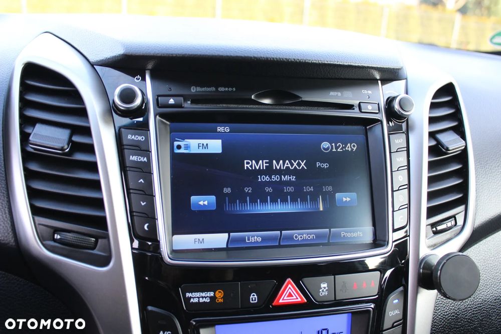 Hyundai i30 blue Kombi 1.6 GDi Style - 29