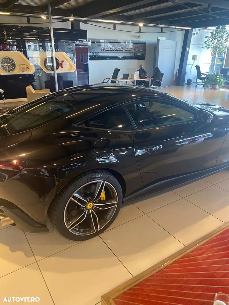 Ferrari Roma - 5