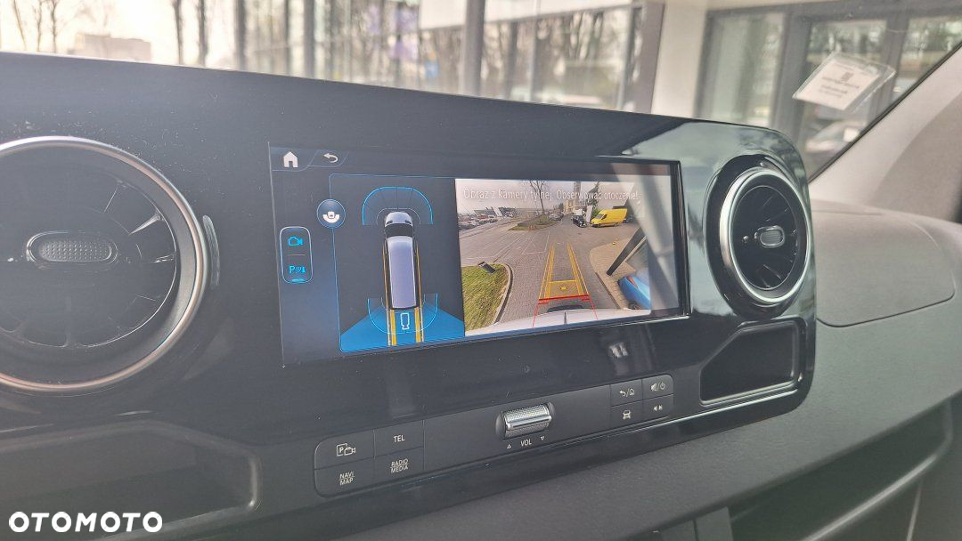 Mercedes-Benz eSprinter - 16