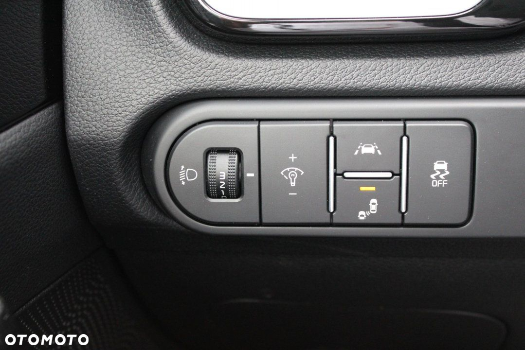 Kia XCeed - 14