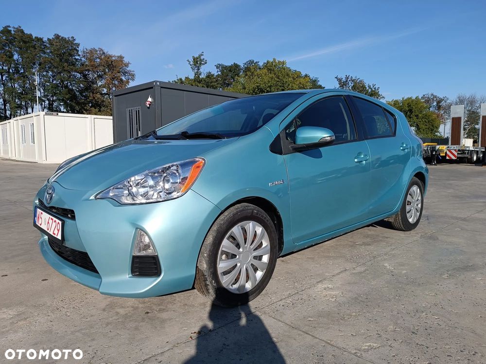 Toyota Prius - 1