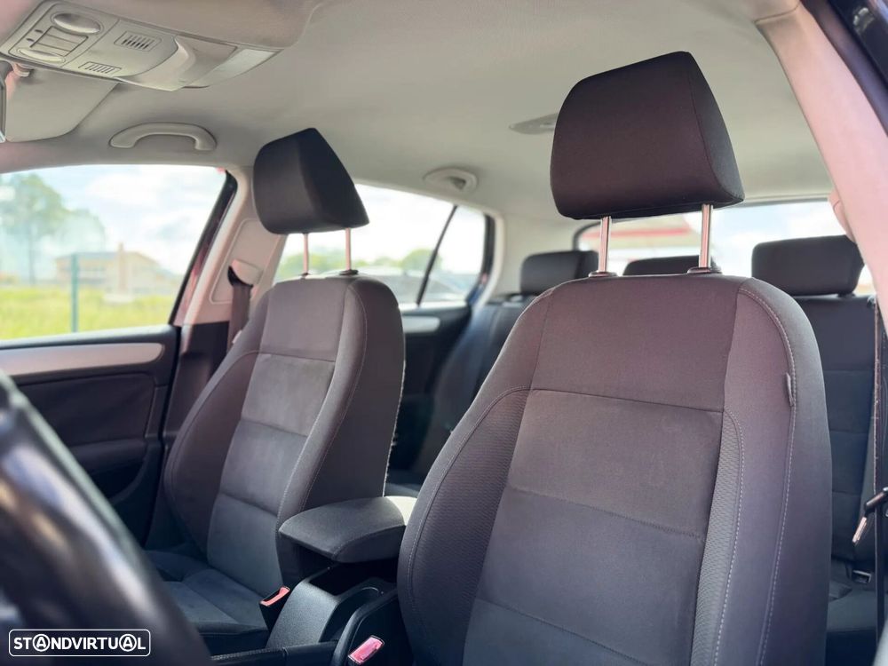 VW Golf 1.6 TDi Confortline - 14
