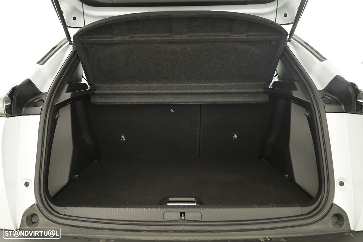 Peugeot 2008 1.2 PureTech Allure EAT8 - 25