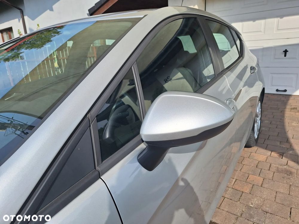 Opel Astra 1.2 T Edition S&S - 5