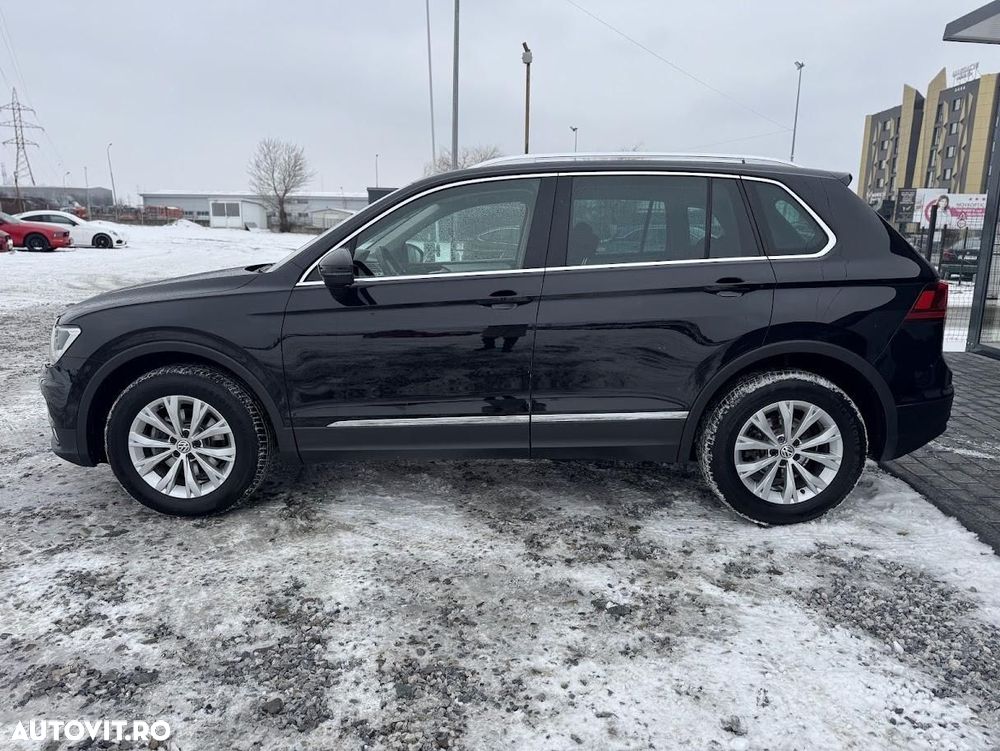 Volkswagen Tiguan - 12