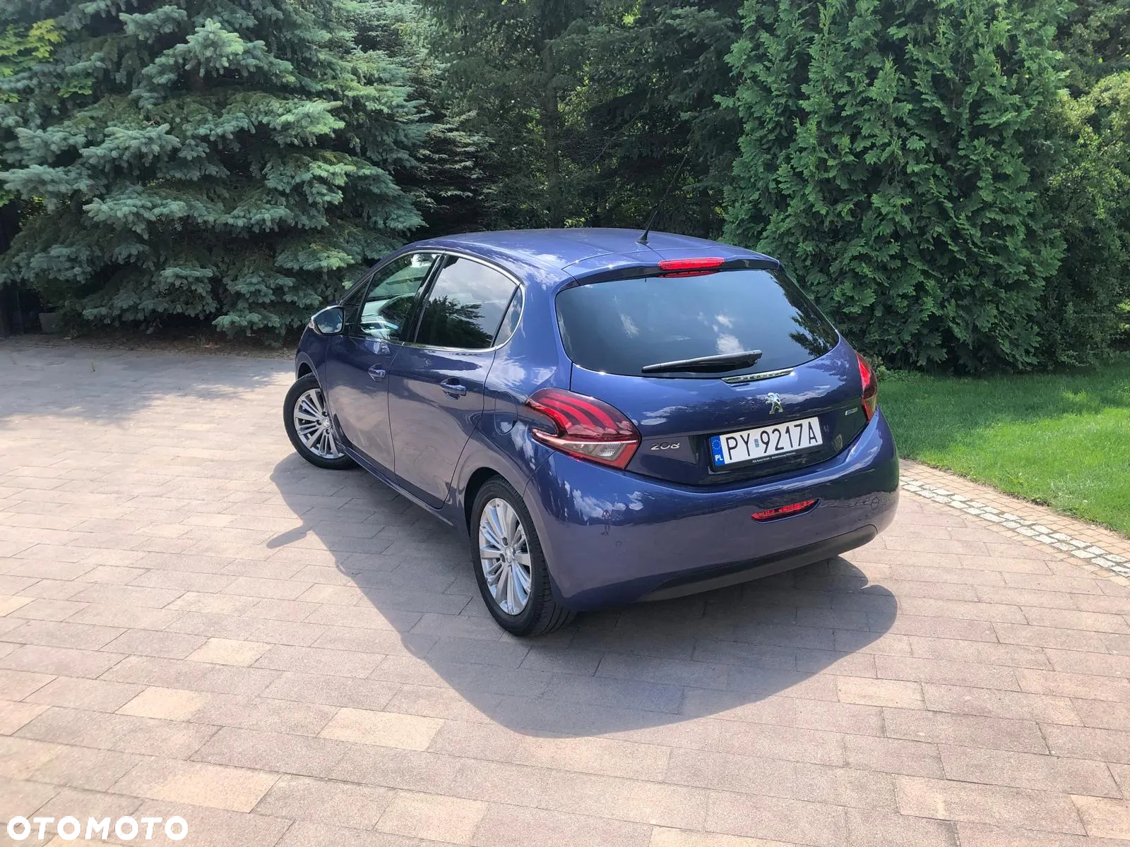 Peugeot 208 - 7