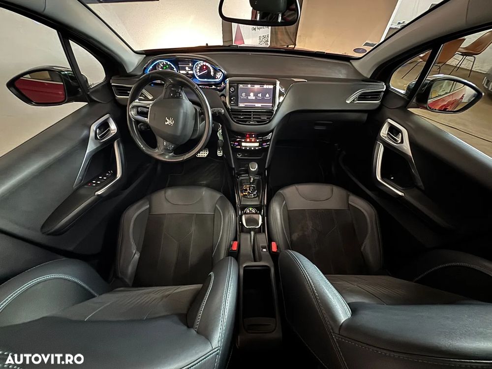 Peugeot 2008 PureTech 110 Stop&Start EAT6 Crossway - 8