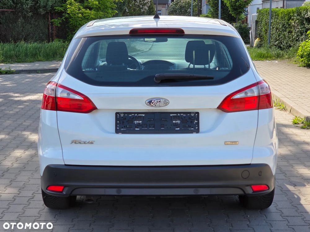 Ford Focus 1.6 TDCi DPF SYNC Edition - 4