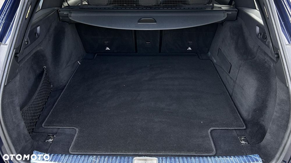 Mercedes-Benz Klasa E - 29