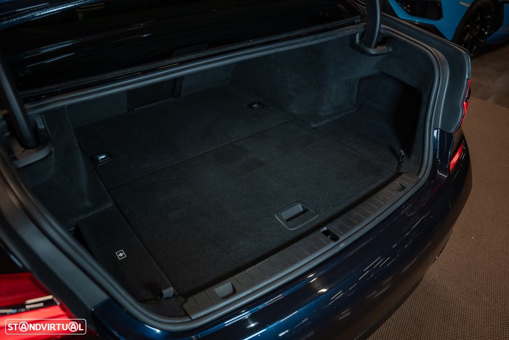 BMW 740 e iPerformance Pack M - 30