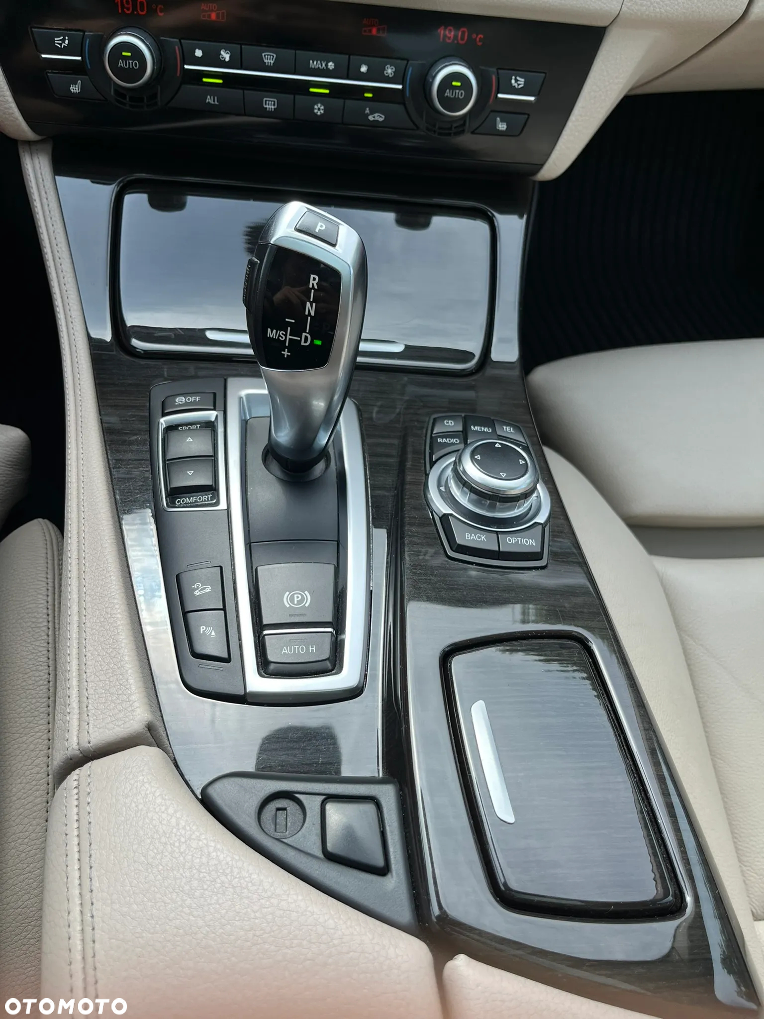 BMW Seria 5 530d xDrive - 27