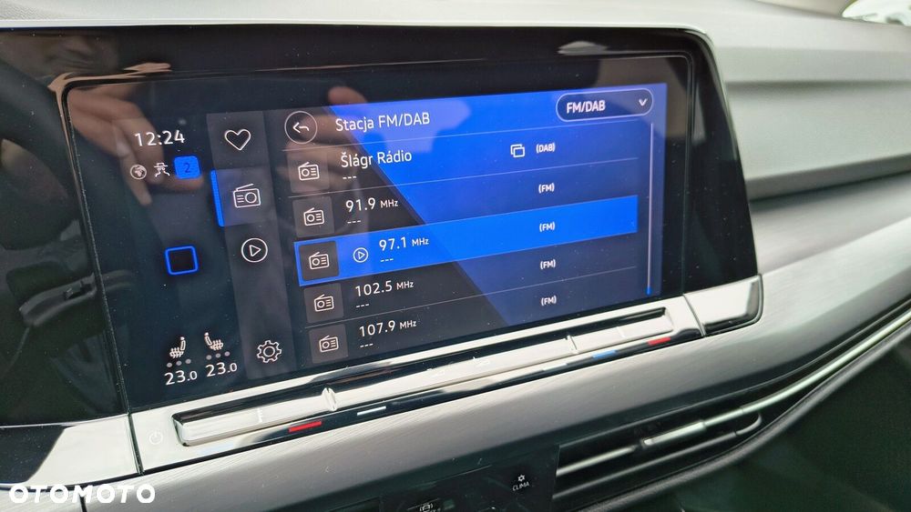 Volkswagen Golf 1.5 eTSI EVO Style DSG - 20