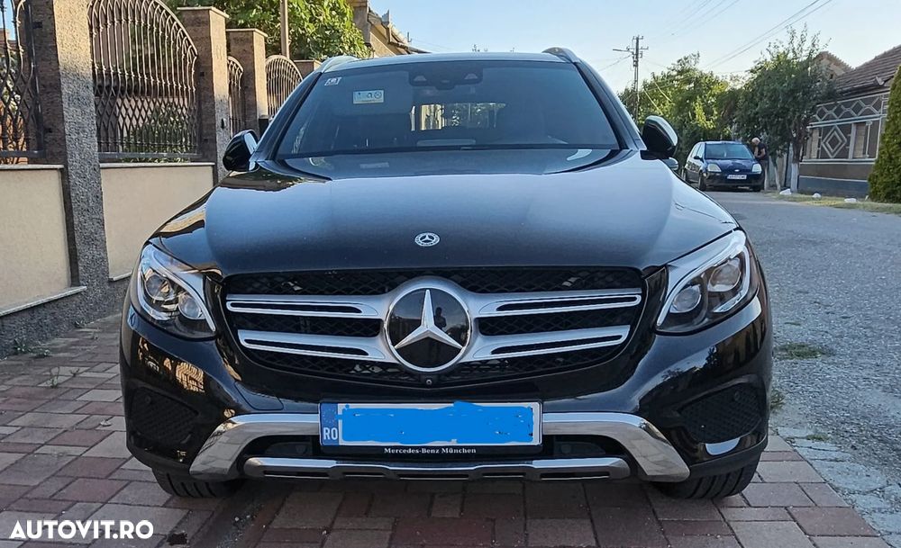 Mercedes-Benz GLC - 1