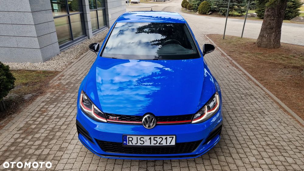 Volkswagen Golf - 4