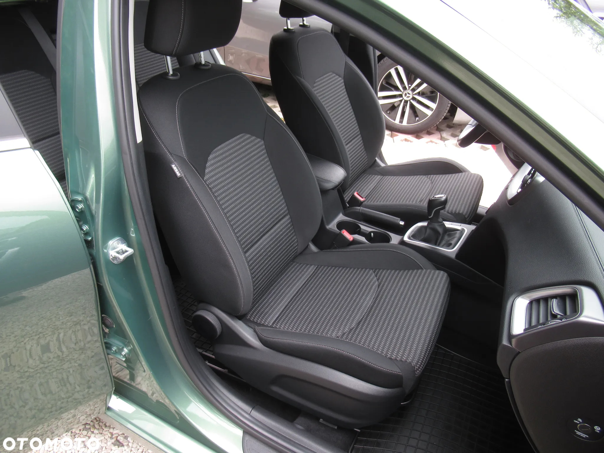 Kia Ceed 1.5 T-GDI M - 10