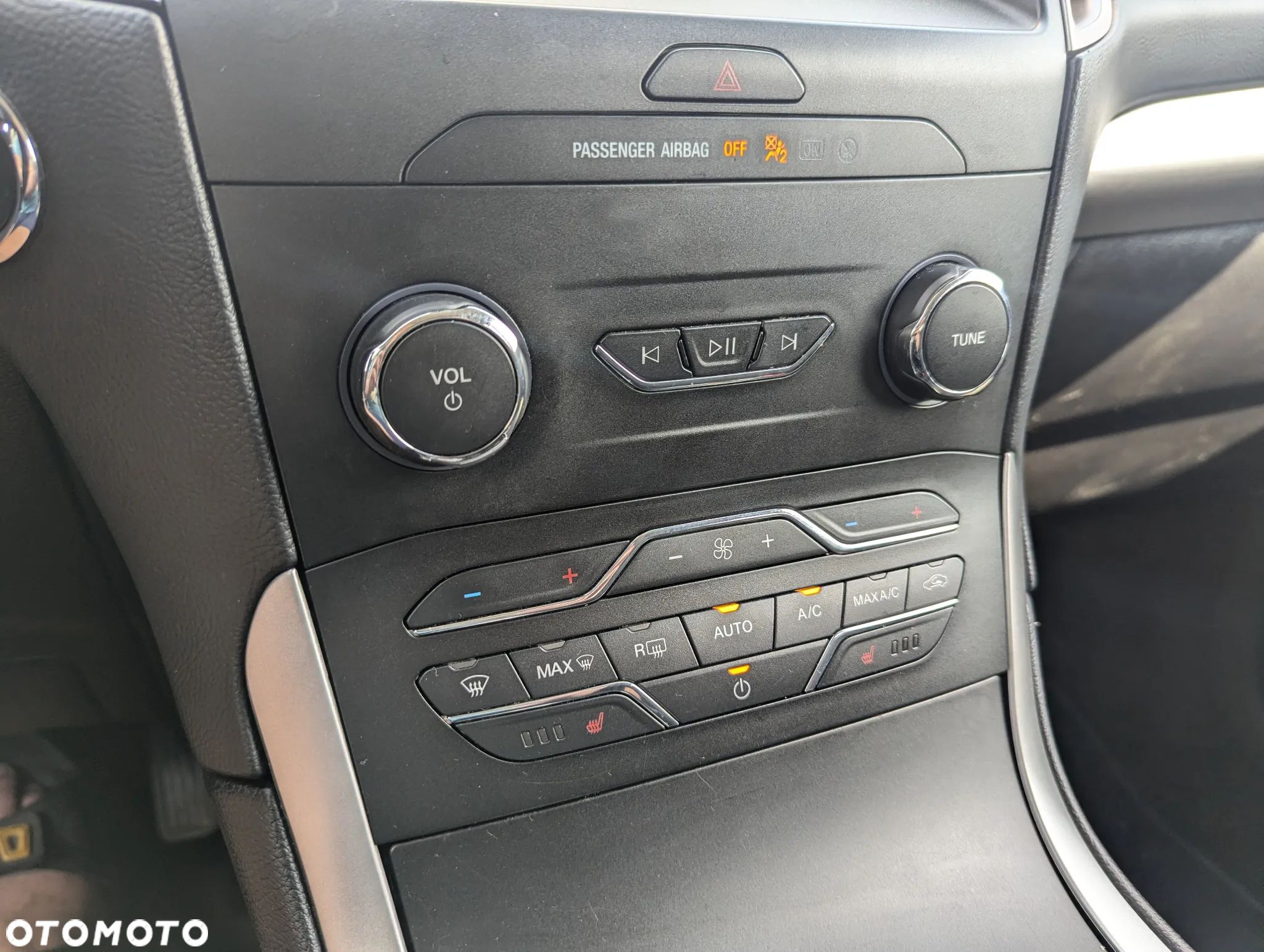 Ford Edge - 11