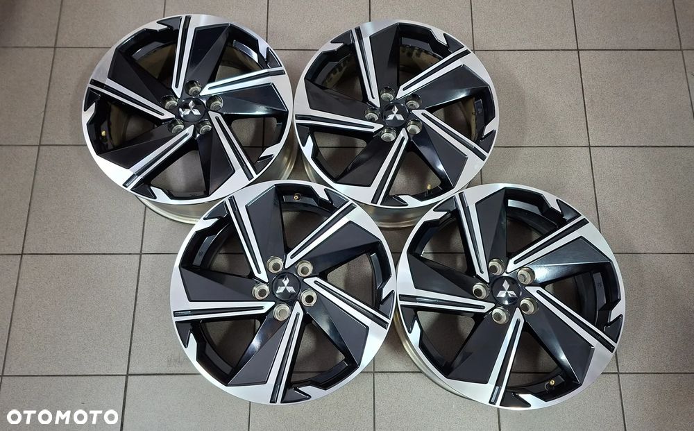 Felgi Aluminiowe 18 Mitsubishi Eclipse Cross 5x114.3 ET 38 - 1