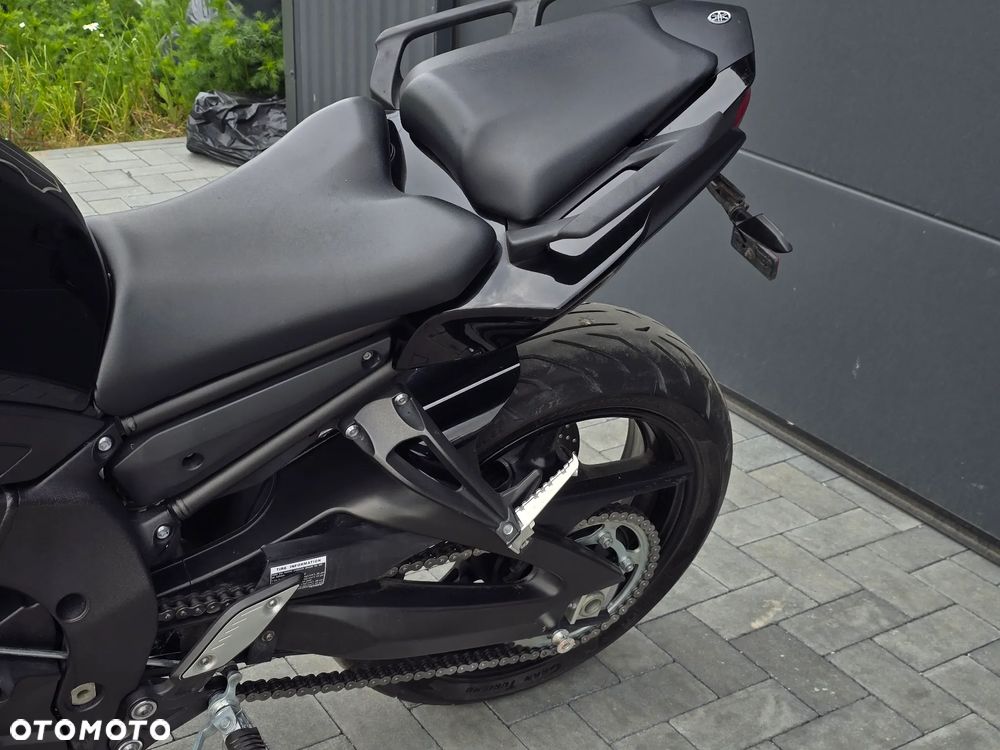Yamaha FZ8 - 8