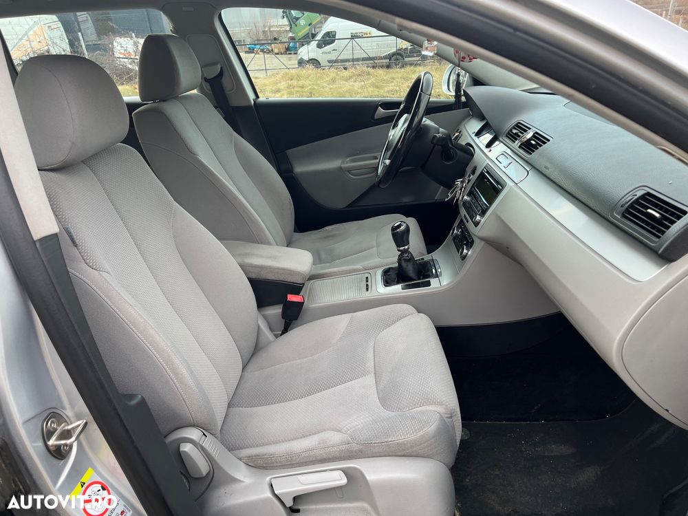 Volkswagen Passat 2.0 TDI Comfortline DPF - 18