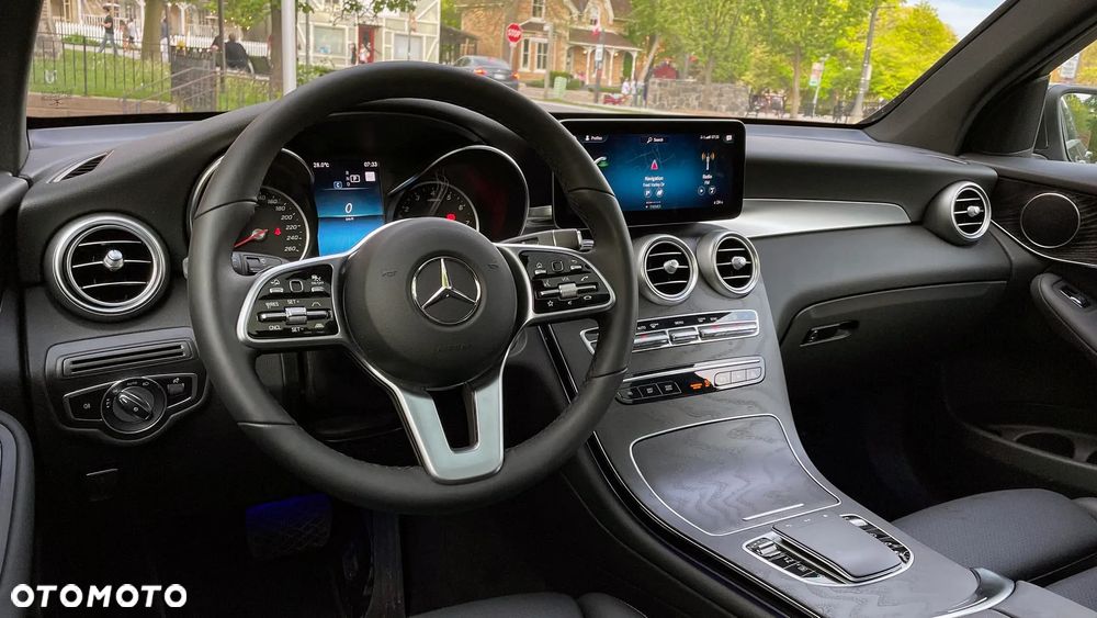 Mercedes-Benz GLC - 17