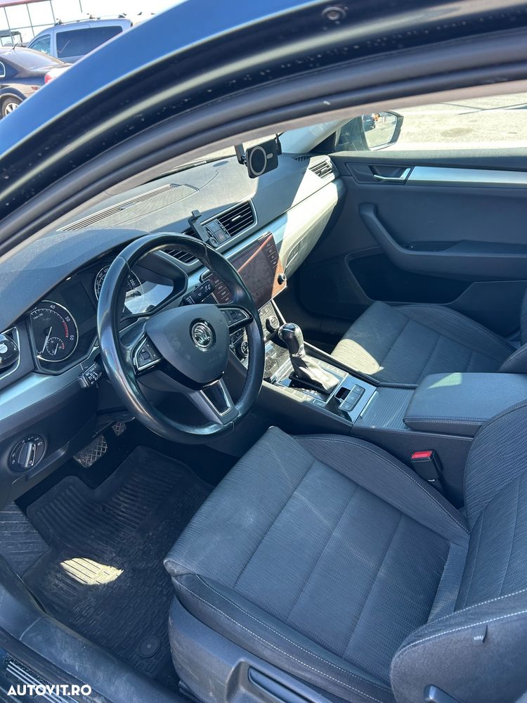 Skoda Superb 2.0 TDI DSG Ambition - 10