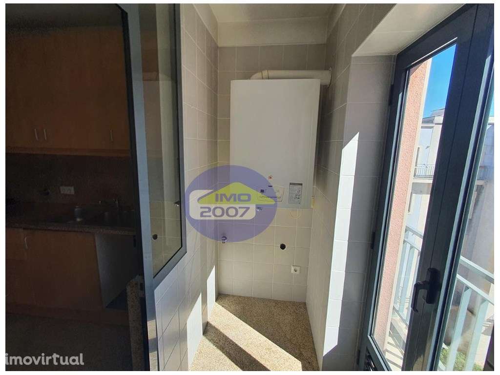 Apartamento T4 em Oliveira do Douro - Grande imagem: 4/22