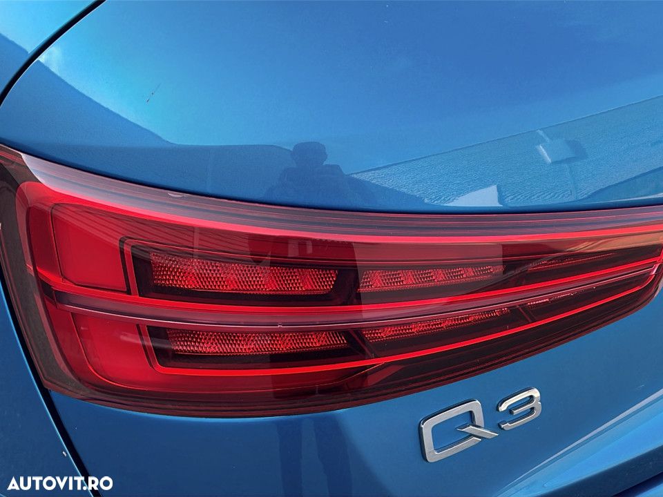 Audi Q3 2.0 35 TDI S tronic Advanced - 12