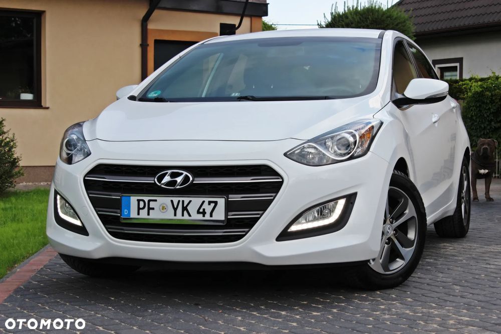 Hyundai i30 1.4 Select - 18