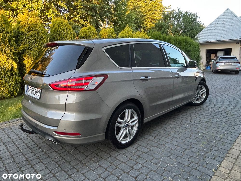 Ford S-Max - 9