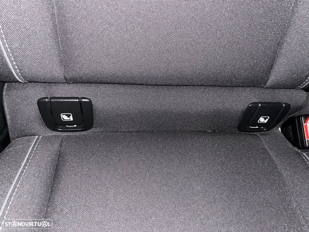 Volvo XC 40 1.5 T4 PHEV Essential - 11