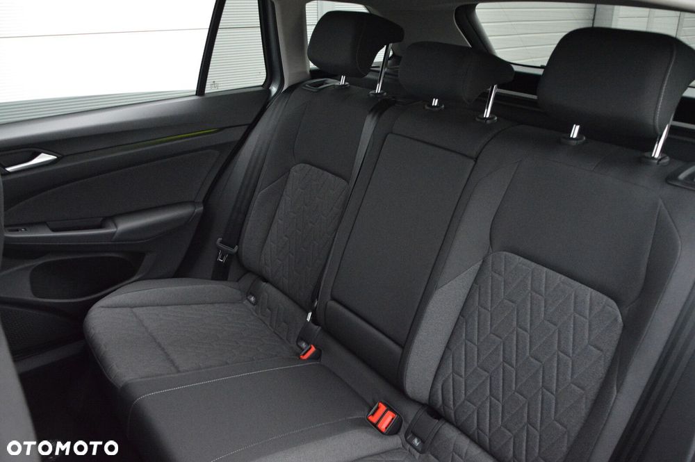 Volkswagen Golf Variant - 31